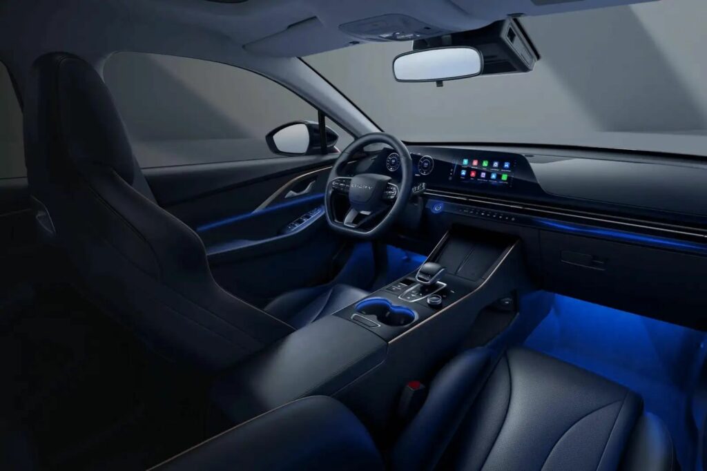 عزم جدی چری برای ورود به بازار اروپا؛ اومودا 5 راهی انگلیس، آلمان و اسپانیا میشود 6 چری