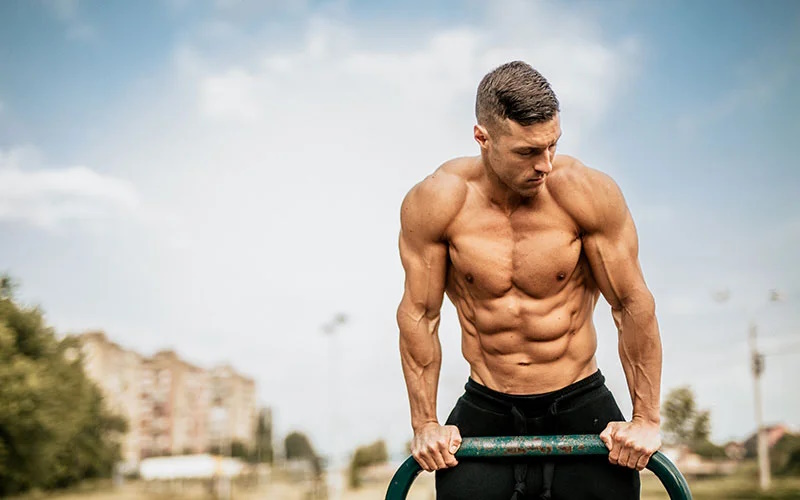 چطور مثل یک بدنساز حرفه ای تمرین کنیم؟ 16 چطور مثل یک بدنساز حرفه ای تمرین کنیم؟