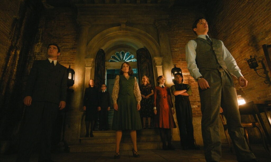 نقد فیلم A Haunting in Venice 44 نقد فیلم A Haunting in Venice | آگاتا کریستی گوتیک
