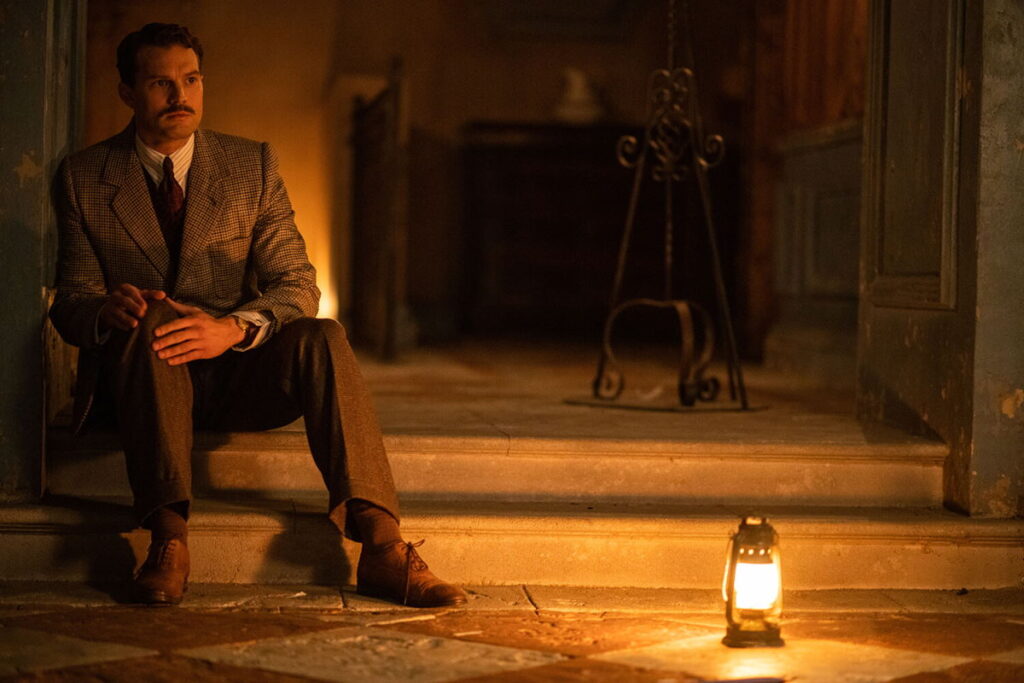 نقد فیلم A Haunting in Venice 42 نقد فیلم A Haunting in Venice | آگاتا کریستی گوتیک