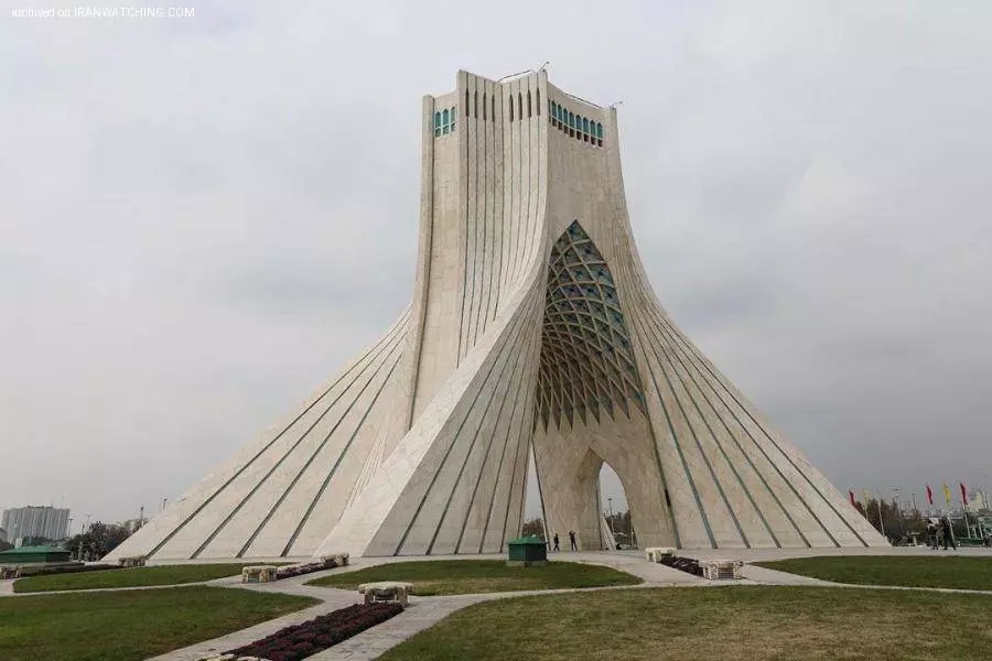 تصاویری از مراحل ساخت برج آزادی و ماجرای طراحی این برج توسط حسین امانت
