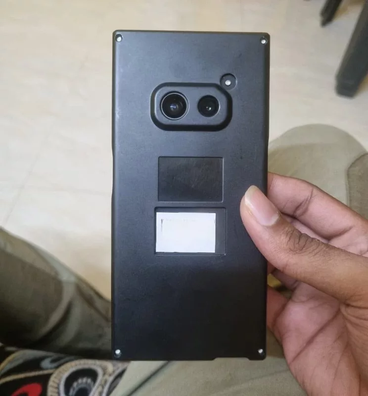 تصاویر جدیدی از ناتینگ فون (2a) در دنیای واقعی لو رفت 3 1707111905 791 تصاویر جدیدی از ناتینگ فون 2a در دنیای واقعی لو.webp