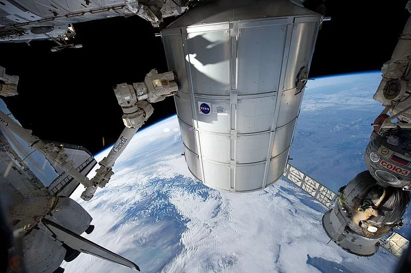 آخرین پرواز شاتل دیسکاوری در مأموریت اس‌تی‌اس 133.webp