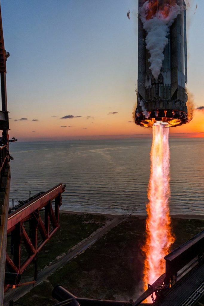 بوستر استارشیپ