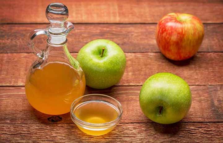 درمان سریع آفت دهان در خانه: ۱۱ روش خانگی مؤثر برای تسکین سریع درد_آیندگان 16 درمان جوش صورت با گلاب، سرکه سیب