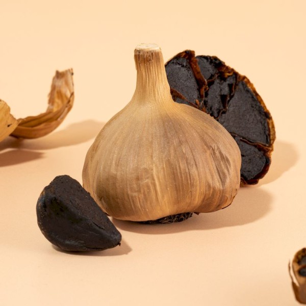 نحوه مصرف سیر سیاه دکتر بیز برای کاهش وزن