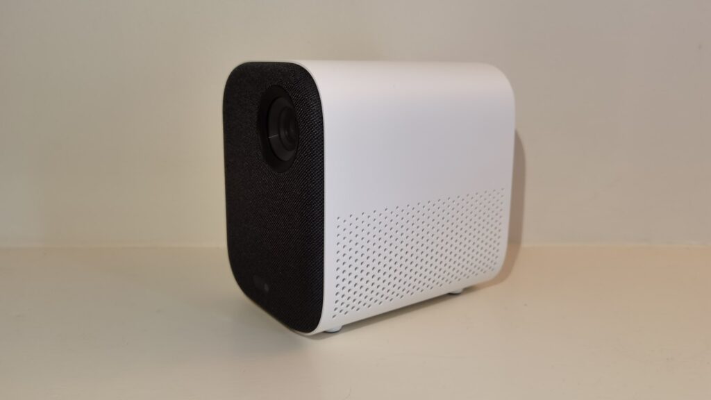 راهنمای خرید بهترین پروژکتور خانگی برای فیلم و بازی_آیندگان 10 بهترین پروژکتور خانگی