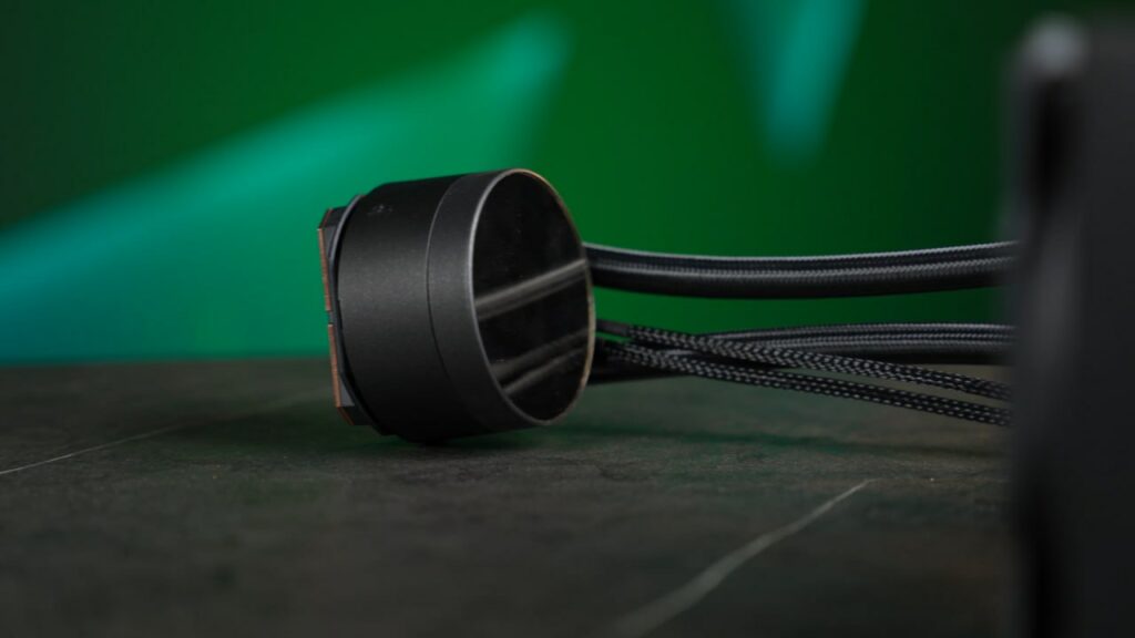 1756831945 742 معارفه خنک‌کننده آبی گرین مدل GLACIER 240 ARGB کارآمد و