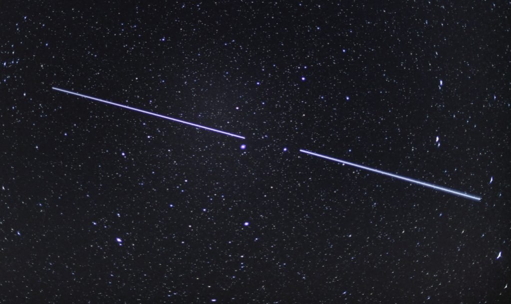 فضاپیمای چینی از فاصله خطرناک ماهواره استارلینک عبور کرده آیندگان