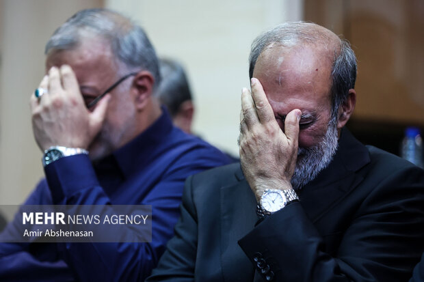 مراسم ترحیم فرزند لطف‌الله فروزنده در مسجد امام صادق برگزار شد