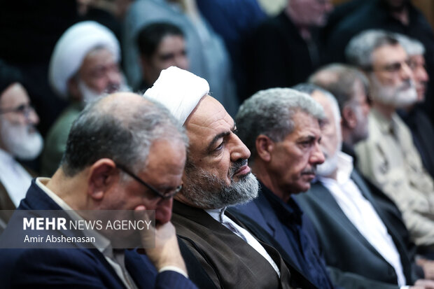 مراسم ترحیم فرزند لطف‌الله فروزنده در مسجد امام صادق برگزار شد