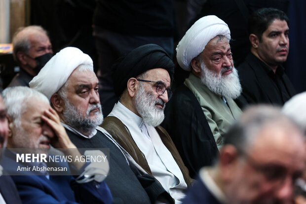 مراسم ترحیم فرزند لطف‌الله فروزنده در مسجد امام صادق برگزار شد