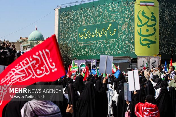 رزمایش ۳۱۳ هزار جان‌باز در تهران