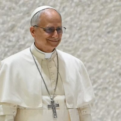 پاپ لئو چهاردهم از بسته حقوقی ۱ تریلیون دلاری ایلان ماسک انتقاد کرد