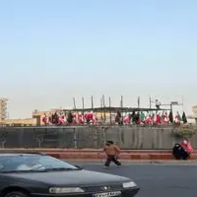 1783042817_ماجرای-تشکیل-یک-جایگاه-اختصاصی-در-میدان-انقلاب-چیست؟_آفتاب-شرق