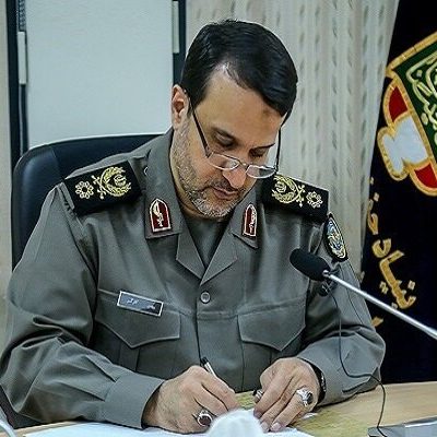 تجلیل رئیس بنیاد حفظ آثار از تهیهکننده نگهبانان خورشید به دلیل ó انقلابی