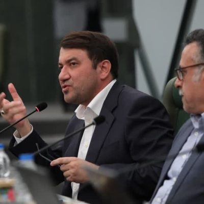به گزارش آیندگان، نشستی صمیمی با حضور مهدی پندار معاون اداری، مالی و مدیریت منابع وزارت علوم در دانشگاه ولی‌عصر(عج) رفسن