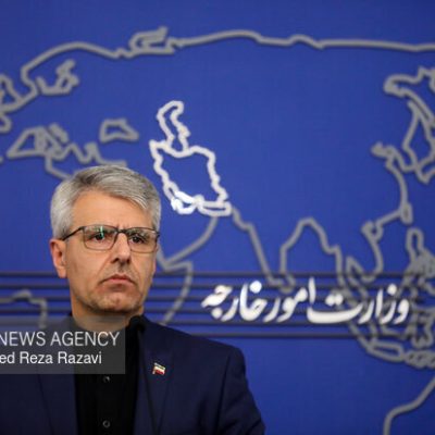 سخنگوی وزارت خارجه آرش نماد فداکاری و مسئولیتپذیری ملی است