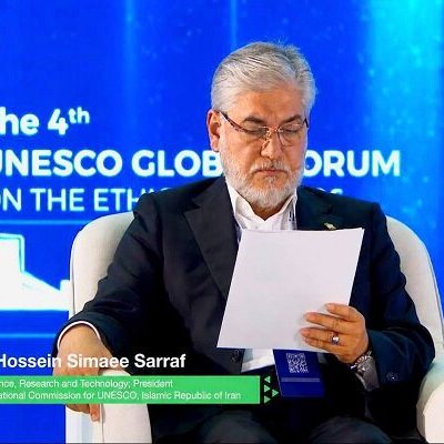 وزیر علوم هشدار می‌دهد دیکتاتوری نامرئی هوش مصنوعی
