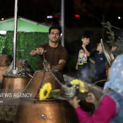 جشنواره گلاب‌گیری و صنایع دستی در پارک پرواز