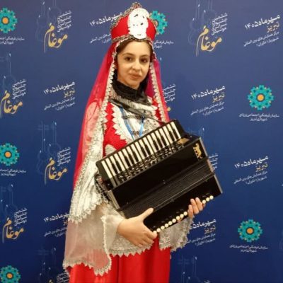 نوجوان تبریزی قارمون و موغام باید به نسلهای آینده برسد