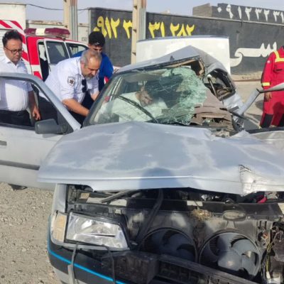 تصادف پژو ۴۰۵ و کامیون در جاده کرج-هشتگرد بدون تلفات جانی