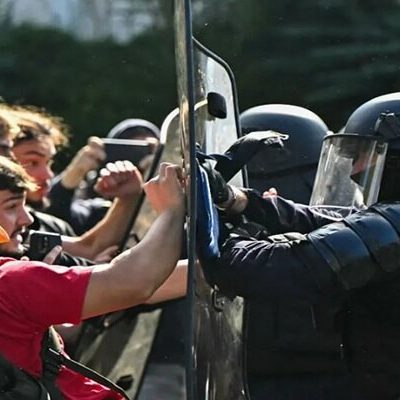 فرانسه طرح مسدودسازی موقت شبکه‌های اجتماعی در اعتراضات جلیقه‌زردها را پیگیری می‌کند