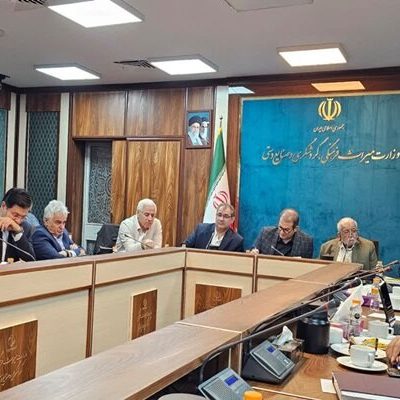 عبور خط ۲ مترو اصفهان از محدوده مسجد جامع عتیق همچنان در انتظار تأیید نهایی