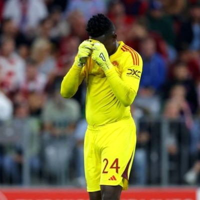 انتقاد بی‌رحمانه از او نا نا: دست‌هایت را بدوز!