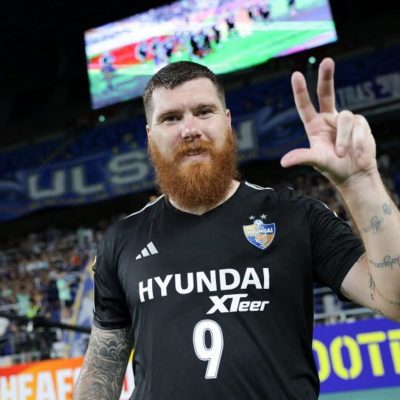 اولین  هت تری ک آسیا سهم  ریش قرمز اول سان!