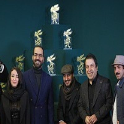 جواد عزتی سخت‌گیر و ریزبین است