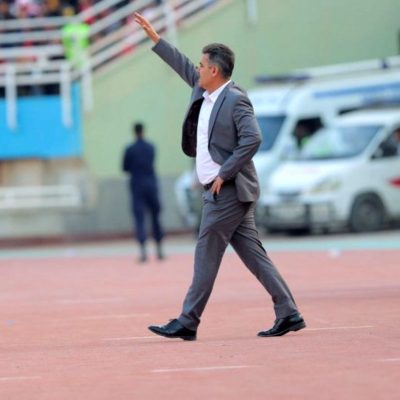تحسین پورموسوی توسط نیمکت هوادار