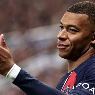 حتی نانوایی‌ها هم امباپه را دست می‌اندازند! (عکس)