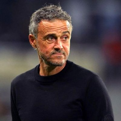 خشم عجیب: حمله انریکه به خبرنگاران فرانسوی!