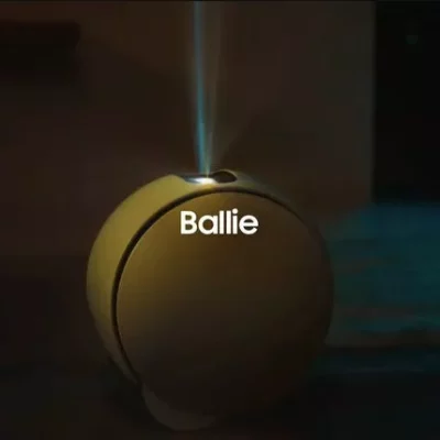 سامسونگ از Ballie رونمایی کرد؛ ربات بامزه‌ای که پروژکتور دارد + ویدیو