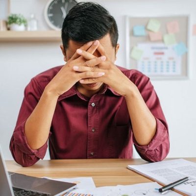 علائم جسمانی انواع اضطراب‌/ اضطراب اجتماعی چیست؟