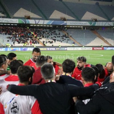 مدیرعامل، بازیکنان تیم خبرساز را تنها نگذاشت(عکس)