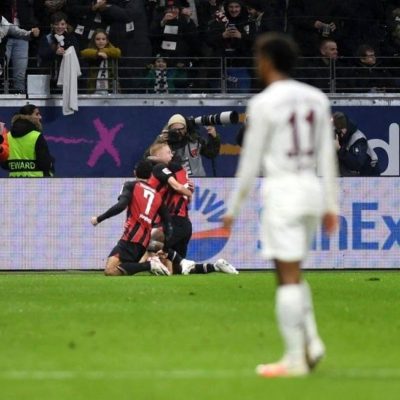 نیمه  کابوس و آر بایرن: همه مدافعان تعطیل هستند