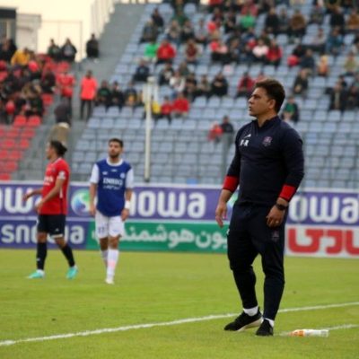 مربی نساجی: ورزشگاه وطنی را پر کنید