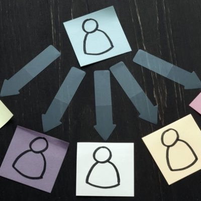 تصویری از تفویض اختیار به دیگران